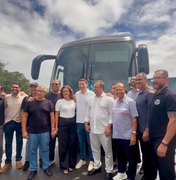 Luciano Barbosa entrega novo ônibus para o ASA e anuncia obras no Zélia Barbosa Rocha