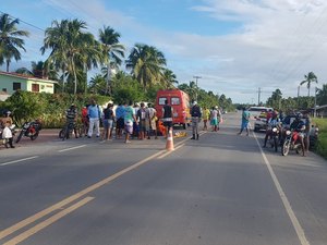 Colisão entre motocicletas deixa feridos em Maragogi