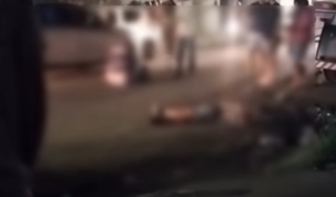 Suspeitos de roubar celular no Graciliano Ramos são detidos e agredidos por populares