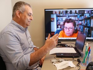 Alfredo Gaspar ouve população e discute sobre  Maceió com especialistas de diversas áreas