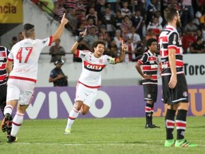 Neblina, golaço de Arão, Cruzeiro derruba a Ponte e Corinthians perde na estreia de técnico
