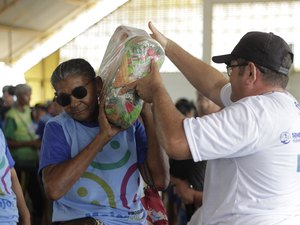 1.200 Famílias de Major Izidoro são beneficiadas com cestas nutricionais