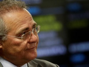 Renan Calheiros vai visitar ex-presidente Lula que está preso em Curitiba 