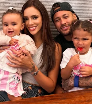 Bruna Biancardi comemora mesversário de filha com Neymar