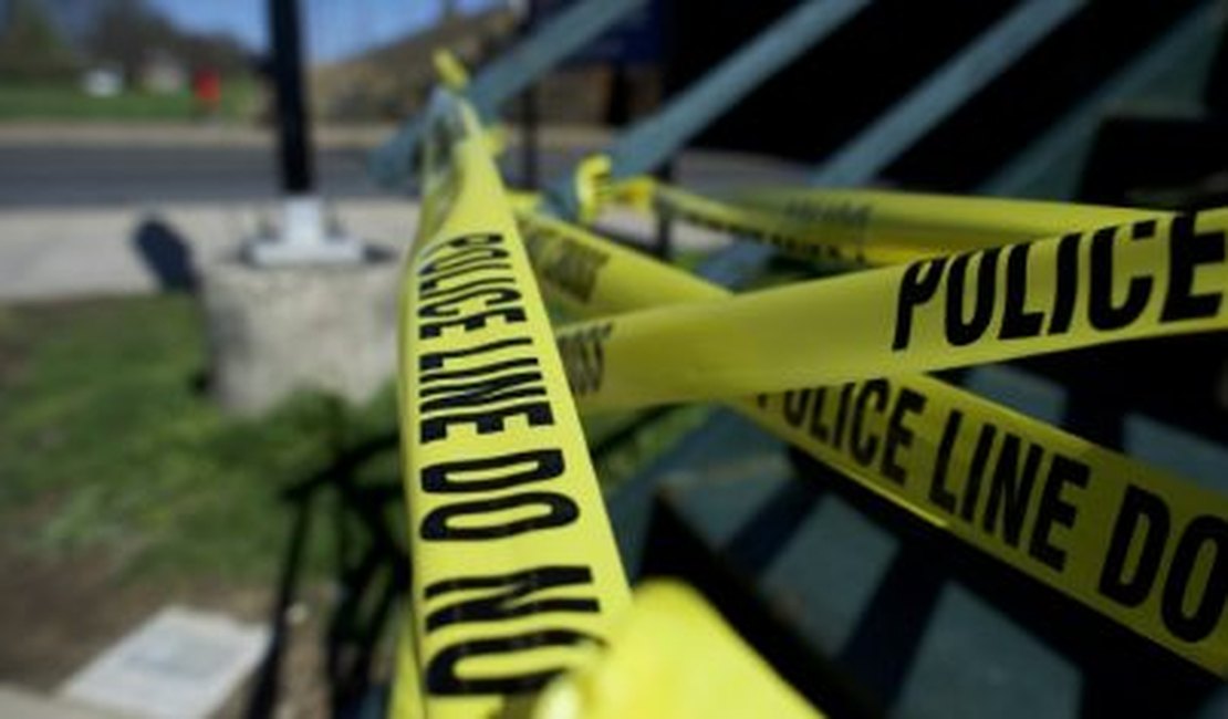 Homem mata 12 pessoas a tiros em edifício público nos EUA