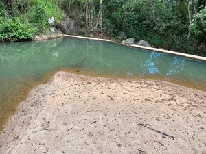 Casal repara adutora que atende município de Colônia Leopoldina