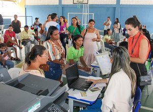 'Registro para todos” atende centenas de sertanejos em Delmiro Gouveia