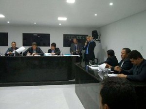 Câmara de Maragogi aprova projeto que reduz 25% dos cargos na prefeitura