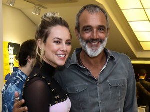 Paolla Oliveira está solteira, segundo Extra