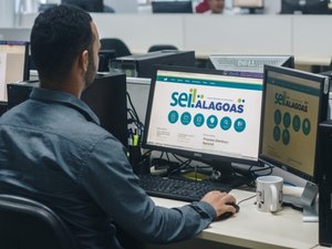 Sem data: Governo de AL divulga diretrizes para volta de atividades presenciais