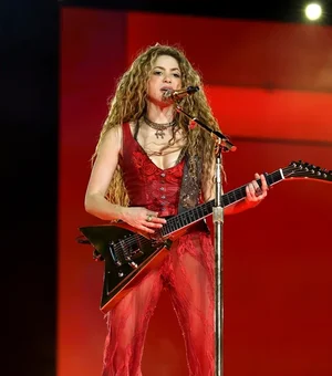 Shakira vira ré no Brasil por plágio em música premiada com o Grammy Latino