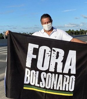 Filiação de Bolsonaro ao PL pode tirar partido de Maurício Quintela em Alagoas