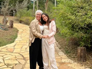 Anitta se irrita com boato de que Max Tovar seria sua 'guru'