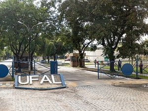 Ufal lança edital para contratação de professor visitante