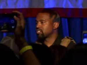 Kanye West realiza seu primeiro comício de campanha