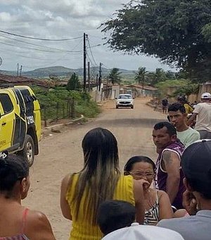 Homem morre após subir em poste e sofrer descarga elétrica