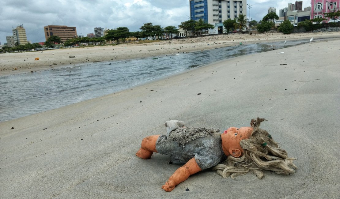 Pesquisador da Ufal alerta sobre acúmulo de plástico no meio ambiente