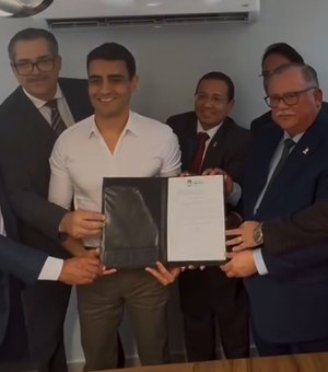 Meses antes de trocar PL pelo PP, igreja de Gunnar recebeu doação milionária de terreno da prefeitura