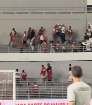 [Vídeo] Confronto entre torcidas organizadas marca o pós-jogo entre CRB e Ferroviário em Maceió