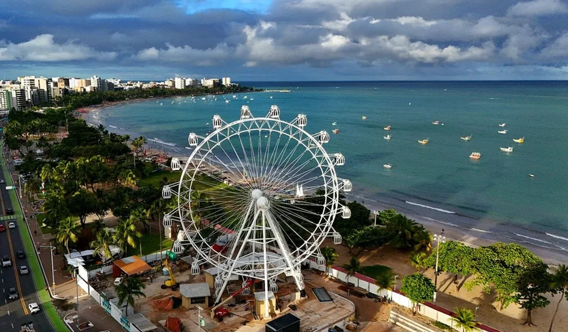 Roda-gigante de Maceió exclui número 13 e vereador comemora: ‘capital mais bolsonarista do NE’