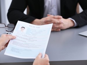 Empresas no Canadá contratam brasileiros por até R$ 16 mil mensais