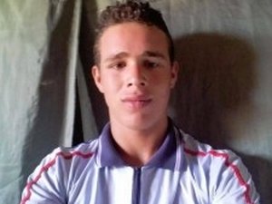 Moradores bloqueiam trecho da BR-101 após assassinato de estudante