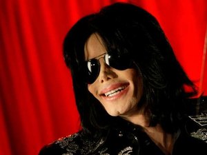 Michael Jackson foi 'predador sexual', diz advogada dos EUA