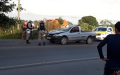 Acidente aconteceu na manhã desta quinta-feira (17)