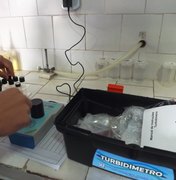Arsal fiscaliza qualidade da água distribuída em Arapiraca