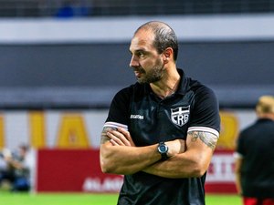 Allan Aal é substituído após críticas da torcida; novo técnico do CRB deve ser anunciado nesta sexta (11)