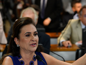 Comissão do Senado aprova serviço militar feminino