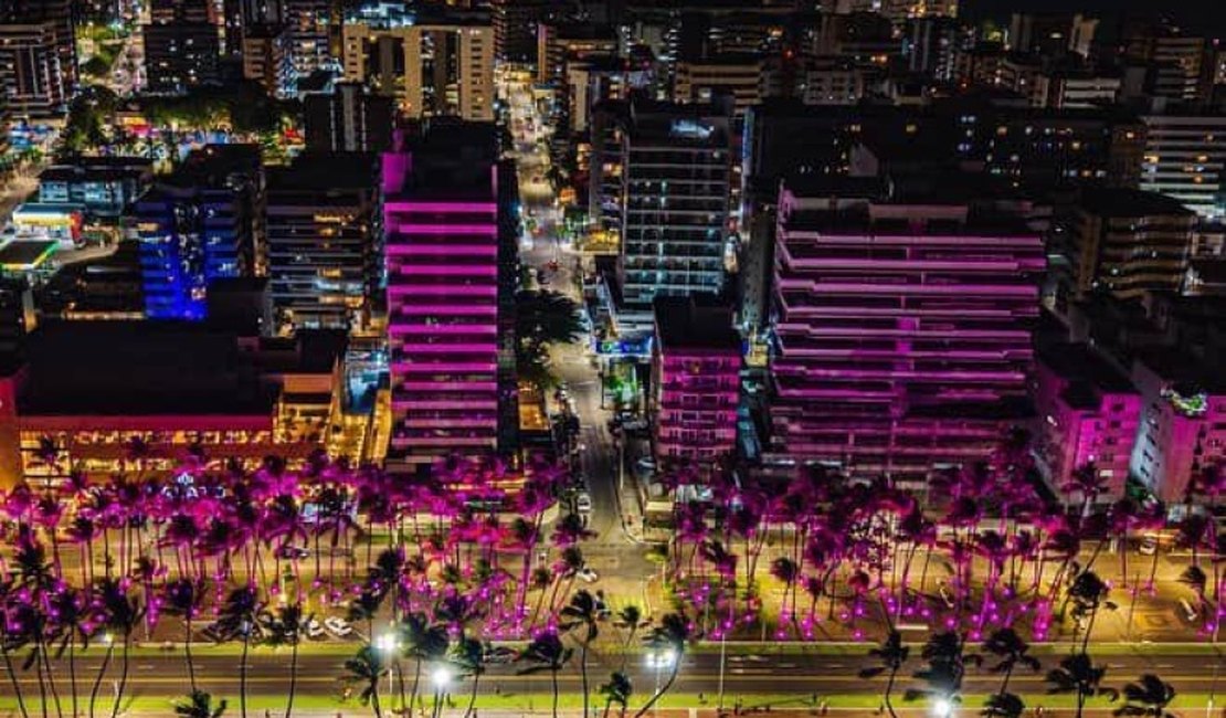 Cartões postais e viadutos de Maceió são iluminados em campanha contra câncer de mama