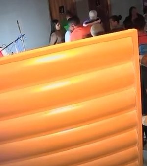 Quadrilha armada invade festa, faz reféns e jovem é morto em Anadia