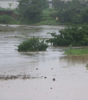 Defesa Civil monitora rios de Alagoas após chuvas intensas; risco de transbordamento preocupa