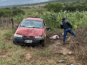 Idoso morre após ser arremessado durante colisão e atropelado no Sertão de Alagoas