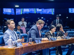 Senadora Eudócia preside no Senado debate sobre vacinas contra o câncer