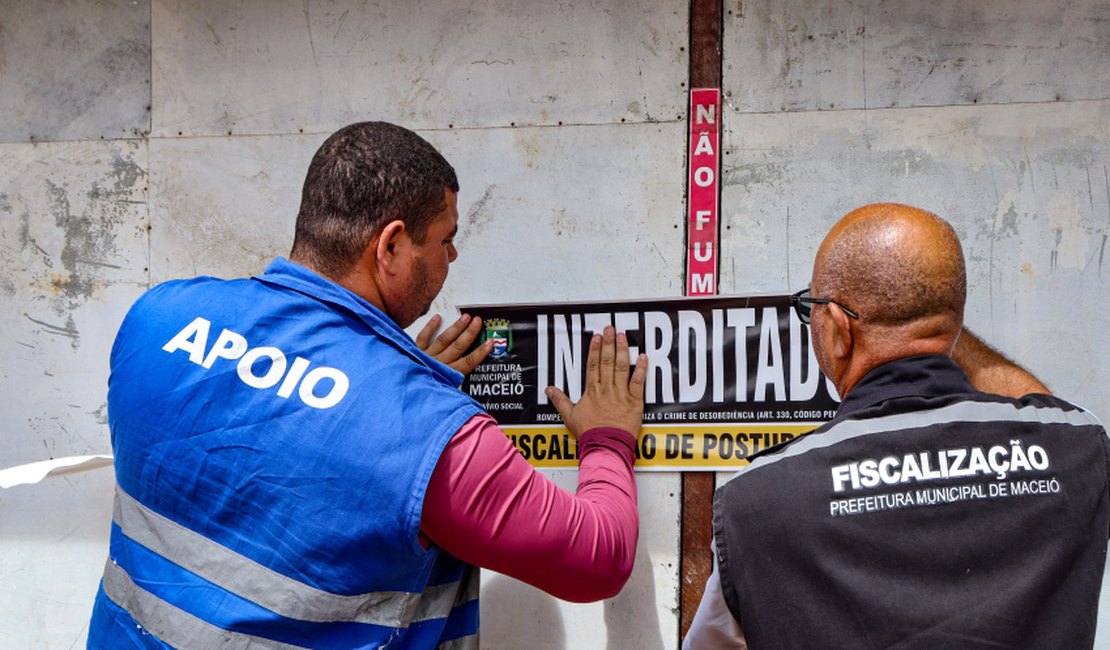 Barracas de fogos de artifício são interditadas durante fiscalização em Maceió