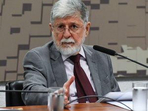 Brasil estuda medidas para romper relações militares com Israel