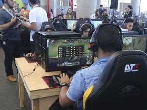 Bolsonaro reduz impostos sobre jogos eletrônicos