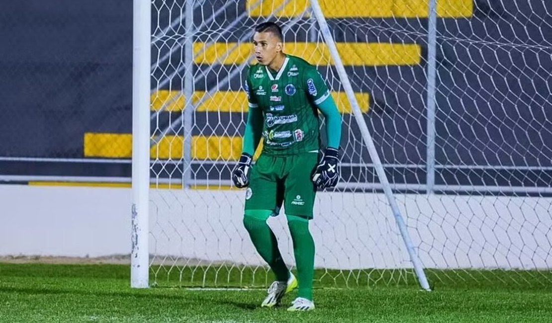 Figueirense tenta contratação de goleiro do ASA