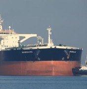 Navio grego podia transportar até 170 milhões de litros de óleo