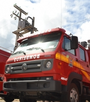 Incêndio atinge contador de energia no Centro de Maceió; Bombeiros são acionados