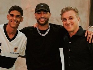 Luva de Pedreiro se transforma em personalidade do mundo