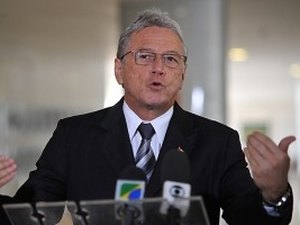 MPE pede bloqueio de bens do ex-governador Teotônio Vilela Filho 