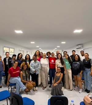 Teca Nelma defende mais mulheres nos espaços de poder durante debate na Uneal em Arapiraca