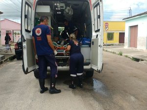 Jovem cai em cisterna de igreja enquanto fazia limpeza e é socorrido ao hospital