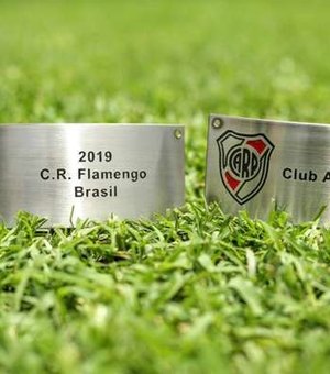 Placas de Flamengo e River para troféu da Libertadores são apresentadas