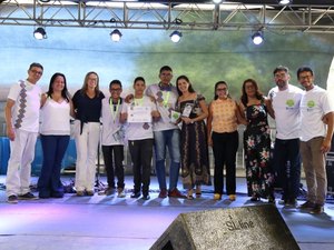 Rede estadual tem cinco projetos selecionados para maior feira científica do país