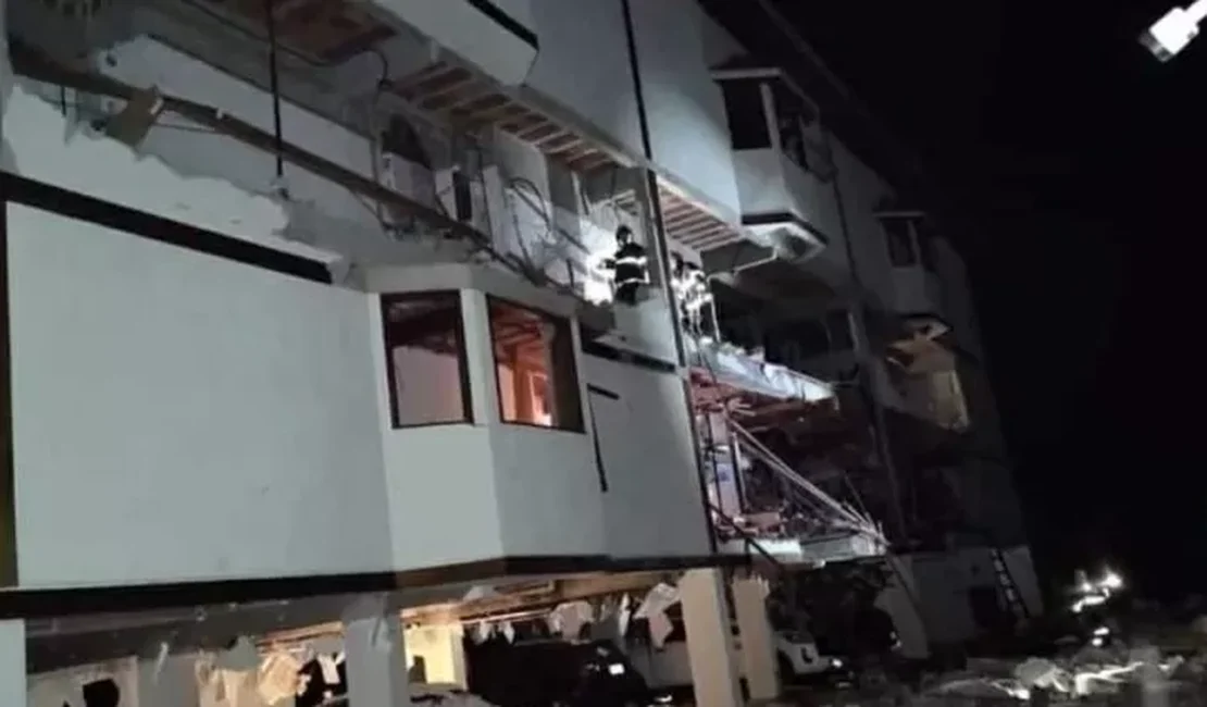 Explosão de gás fere 4 pessoas e atinge 10 apartamentos em Campos do Jordão