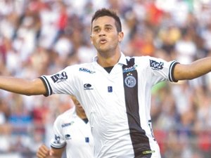 Coruripe anuncia zagueiro Tiago Garça como reforço